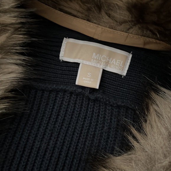 Michael Kors poncho - Picture 2 of 6